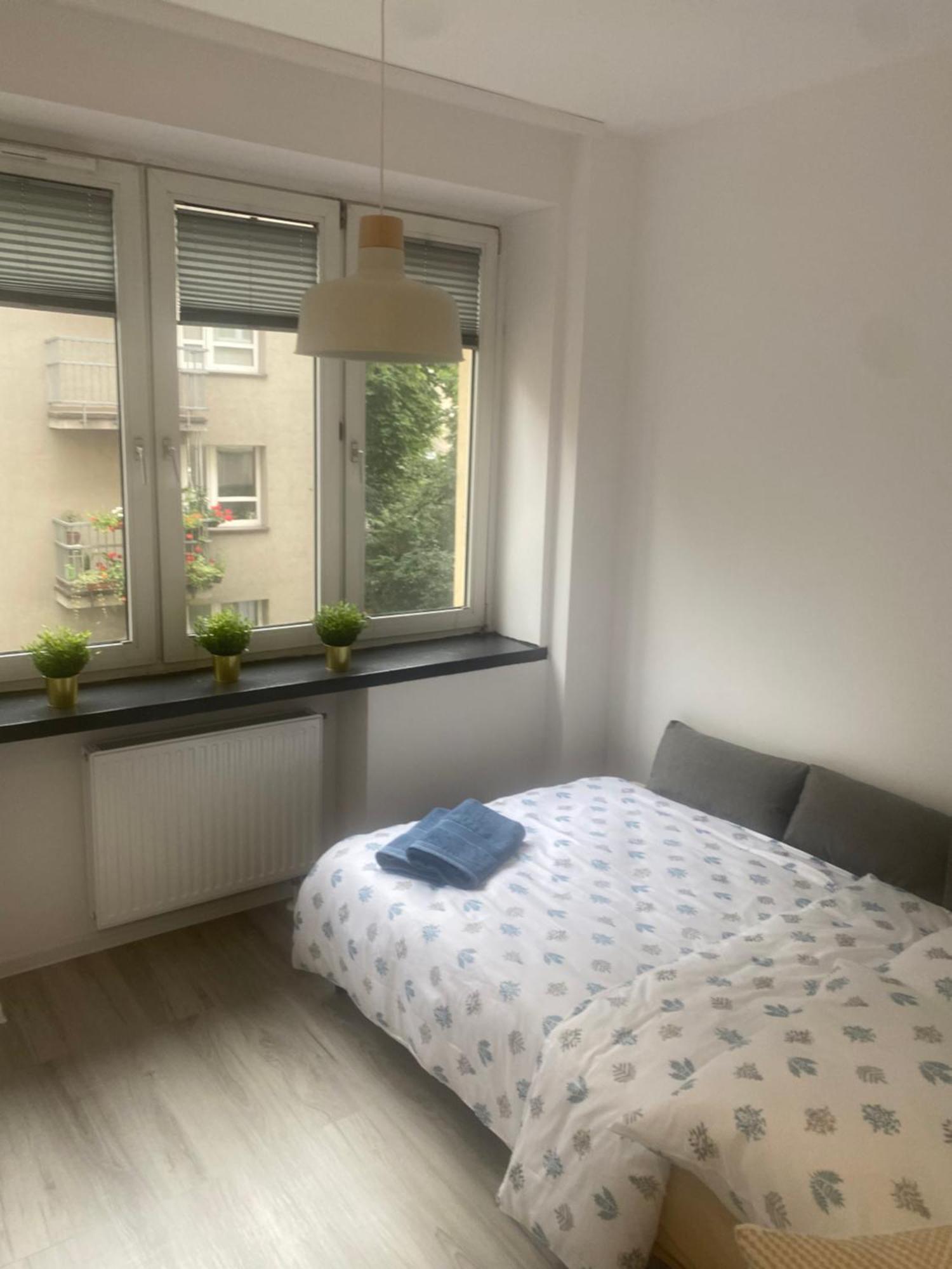 Kawalerki Basi Przy Dabrowskiego 22 Katowice Extérieur photo
