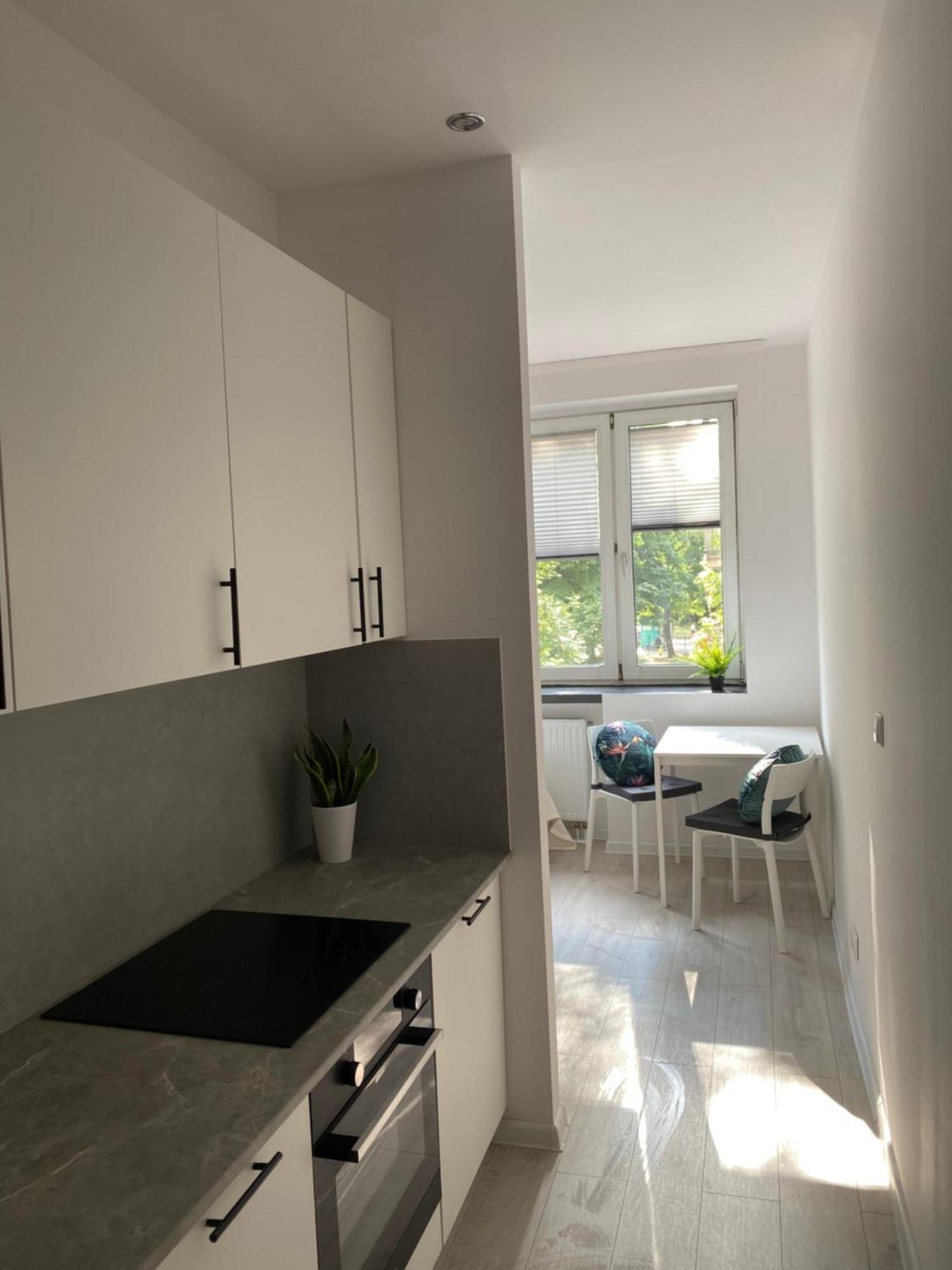 Kawalerki Basi Przy Dabrowskiego 22 Katowice Extérieur photo